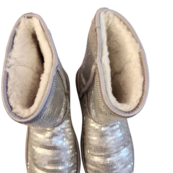 UGG Classic Short Silver Sequins Boots Size 5 Big Girl Youth Bling Sparkle Cozy - Picture 5 of 11